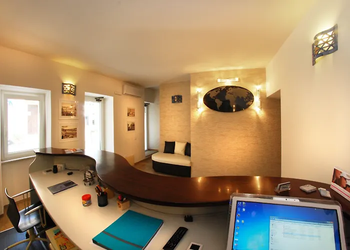 Smart Suite & Apartments