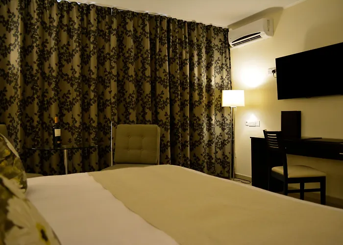 New Brookfields Hotel