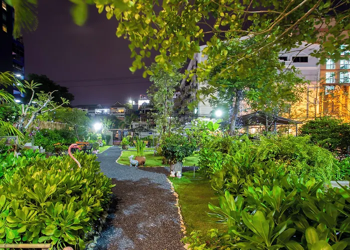 Sabai Inn Nearby Central Marina