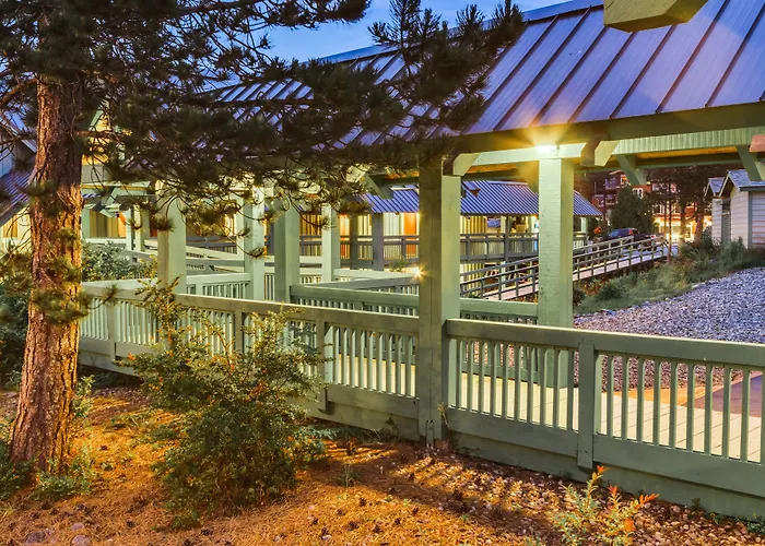 Canadian Princess Lodge & Marina
