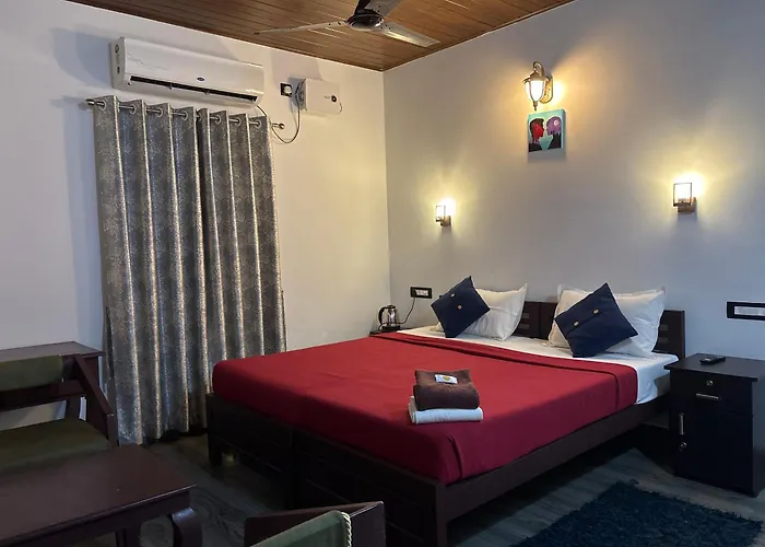 Marari Charlys Homestay