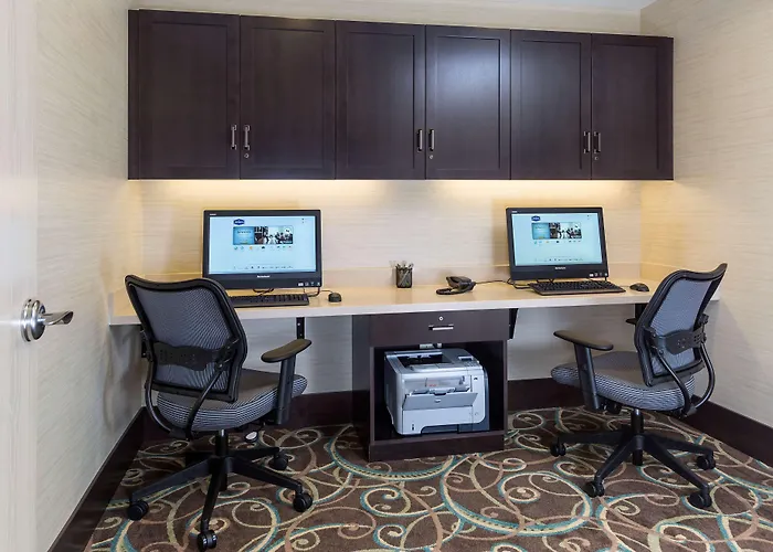 Hampton Inn & Suites Philadelphia Montgomeryville