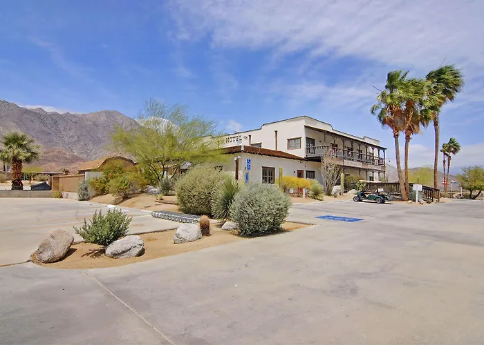 Palm Canyon Hotel And Rv Resort