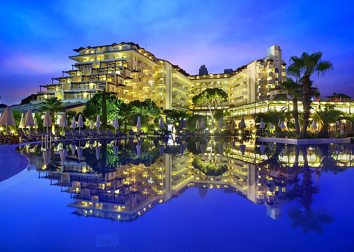 Bellis Deluxe Hotel & Heated For Winter Aqua Park