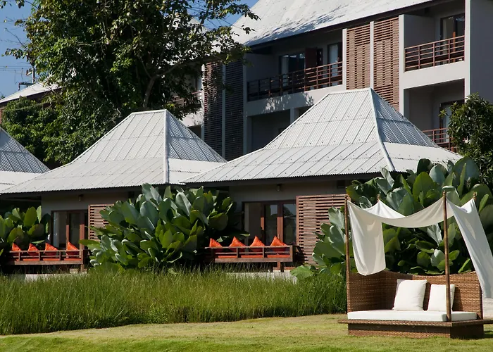Yoma Hotel, Pai