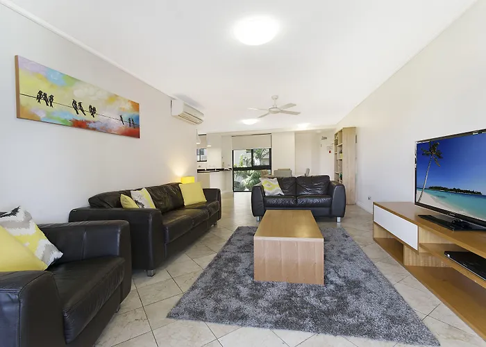 Clubb Coolum Beach Resort Sunshine Coast