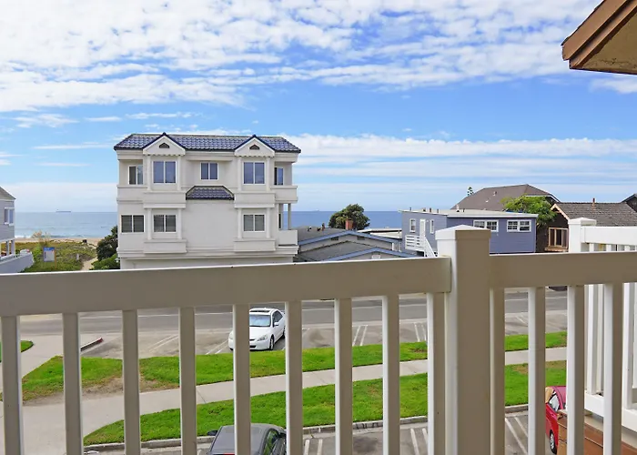 Ocean Surf Inn & Suites