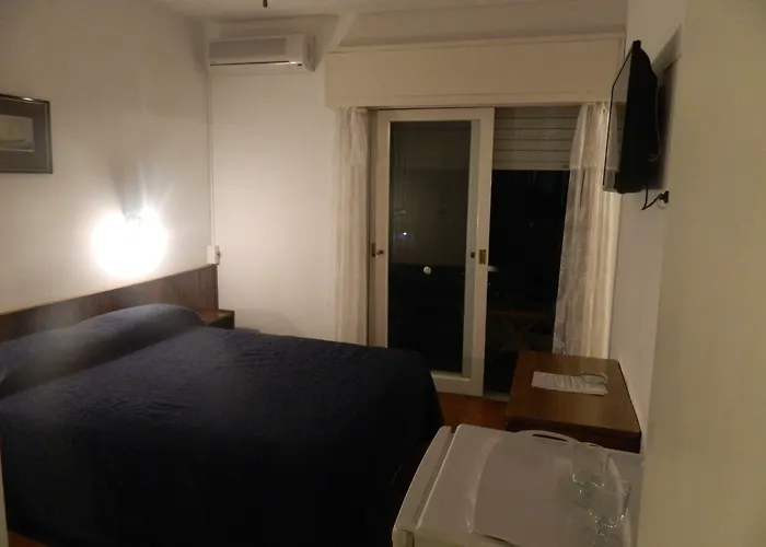 Hotel Dollar