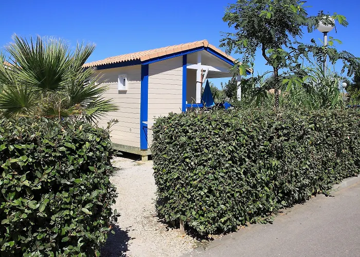 Camping Hameau Des Cannisses