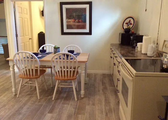 Pictured Rocks Bed And Breakfast