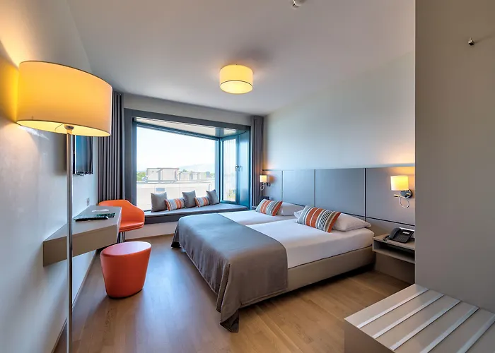 Lake Geneva Hotel