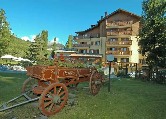 Hotel Bucaneve