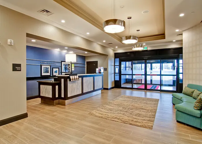 Hampton Inn & Suites By Hilton Saskatoon Airport