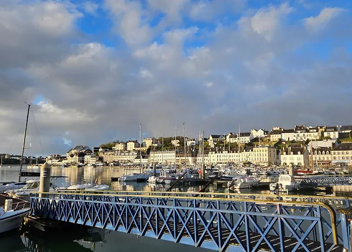 Anatoline - Appart'Hotel Vue Mer - Sea View Apartments - Audierne