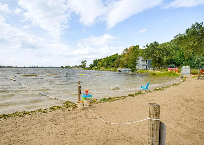 Lakefront Condo W/ Beach Access In Campbellsport!
