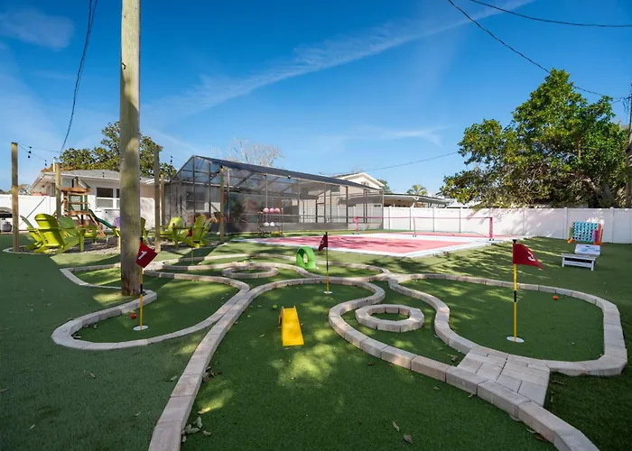 Electric Flamingo With Heated Pool, Pickleball, Mini Golf & Basketball