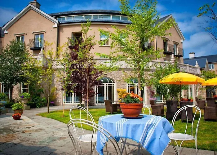 Step House Hotel