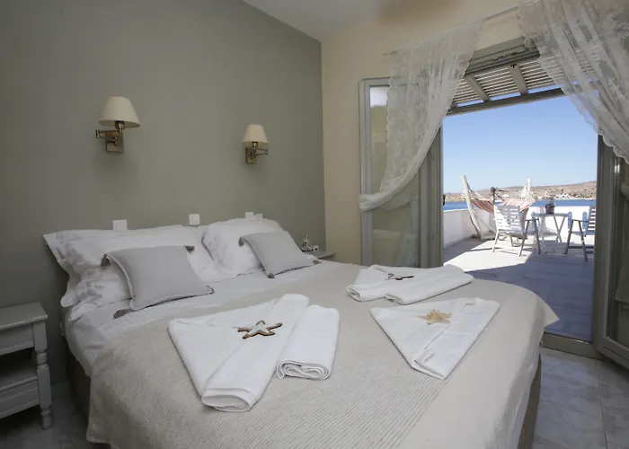 Alexandra'S Rooms