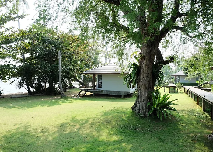 Plub Pla Koh Mak Retreat