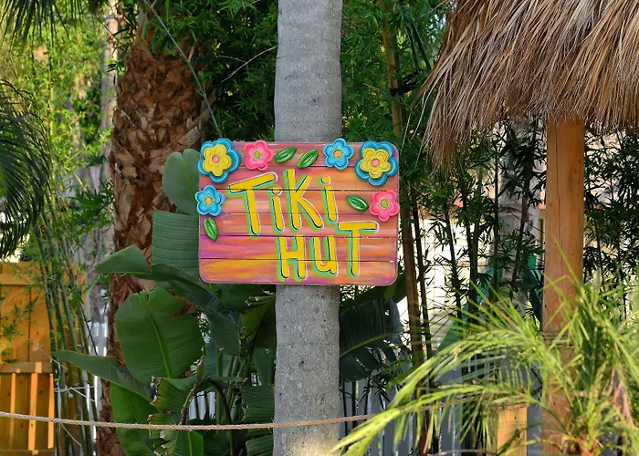 Siesta Key Palms Resort