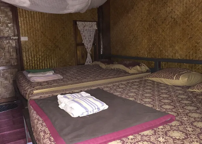 Family Hut Pai