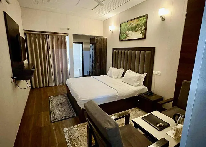 Hotel Temple View Inn