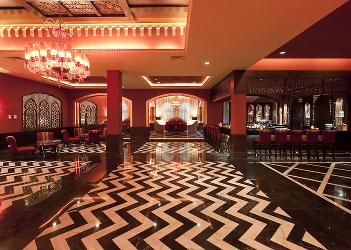 Jaz Oriental, Almaza Bay