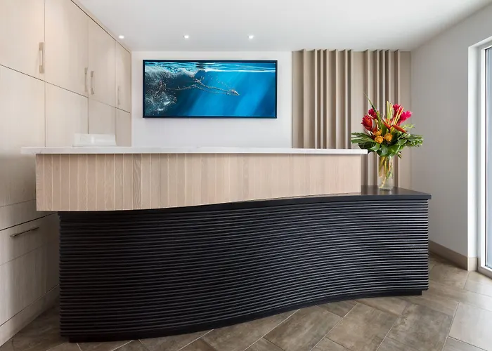 H2O Suites- Adults Only