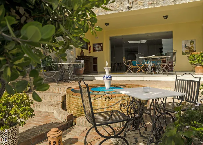 Hotel Castillo De Monda