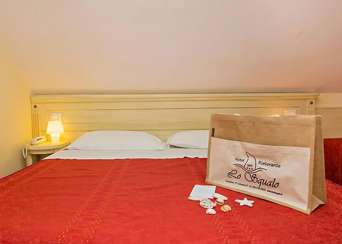 Hotel lo Squalo