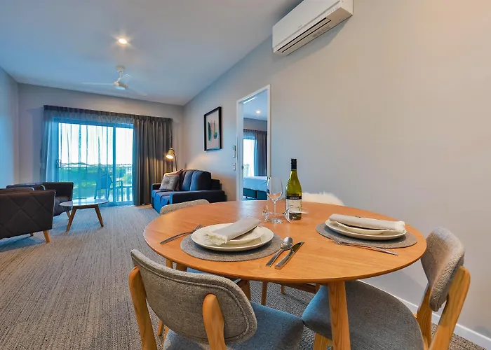 Best Western Plus North Lakes Hotel