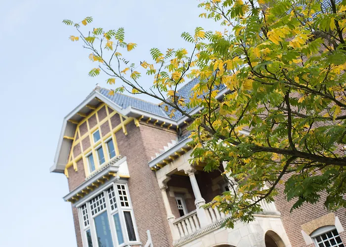 Rijksmonument Hotel De Sprenck - Including Free Private Parking