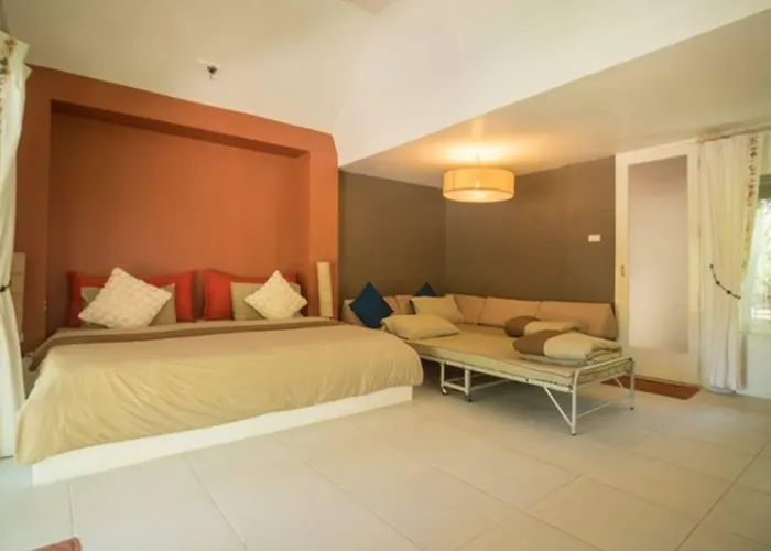 Phayam Cottage Resort