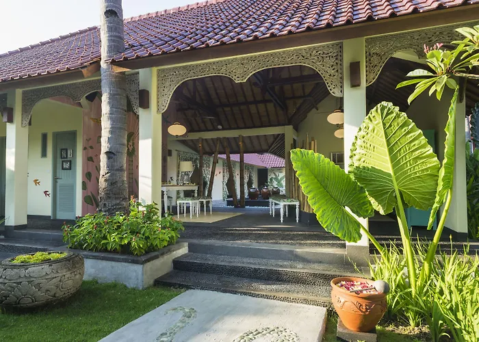 Pinkcoco Gili Air - Constant Surprises & For Cool Adults Only