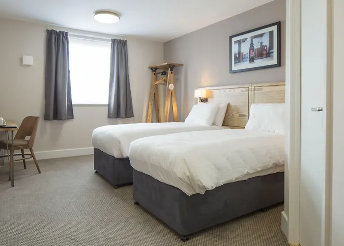The Raven'S Cliff Lodge By Marston'S Inns