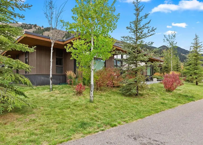 The Cabins At Snake River Sporting Club