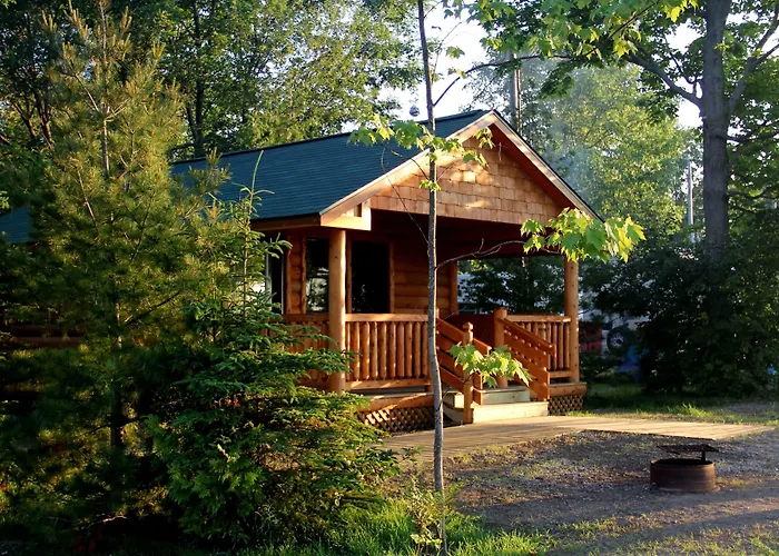 Mackinac Lake Trail Motel