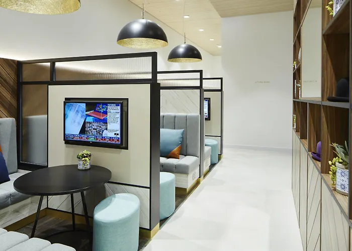 Courtyard By Marriott Luton Airport