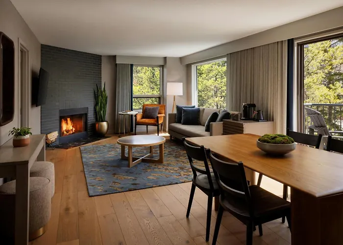 Kananaskis Mountain Lodge, Autograph Collection