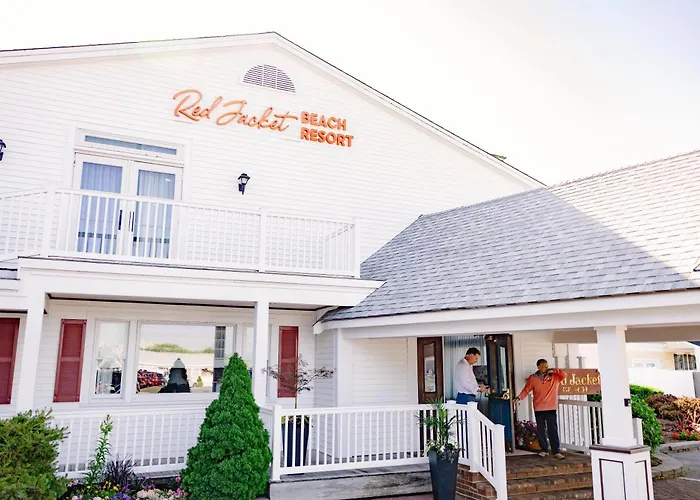 Red Jacket Beach Resort