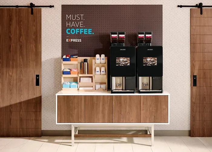 Holiday Inn Express Hotel & Suites Chesterfield - Selfridge Area By Ihg