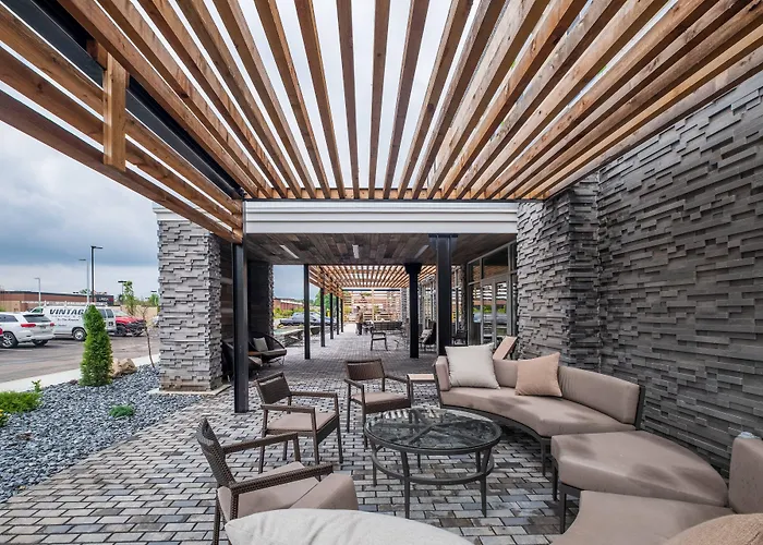 Courtyard By Marriott Toledo West