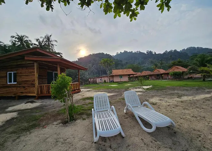 Koh Ngai Kaimuk Thong Resort