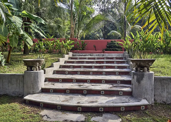 Paradise Beach Lodge