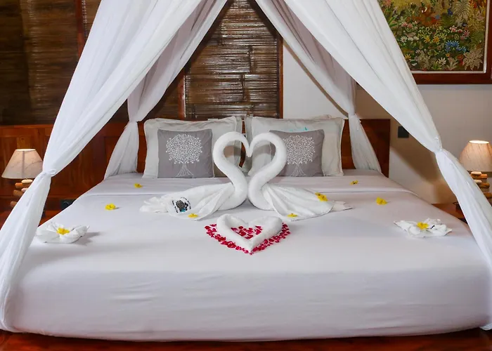 Lagoona Beach Bungalows - Eco Stay