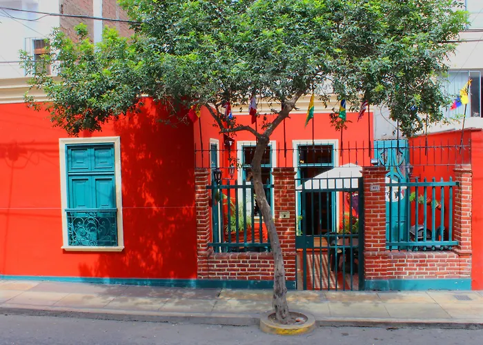 Kaclla, The Healing Dog Hostel Lima
