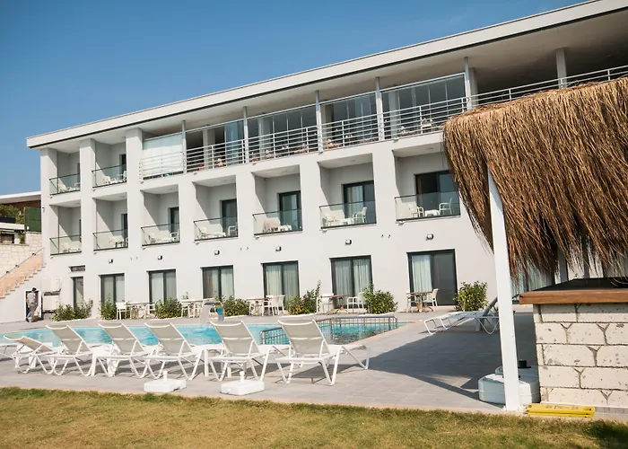Life Point Hotel