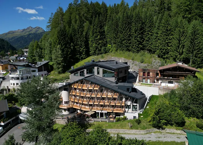 Arpuria (Adults Only)