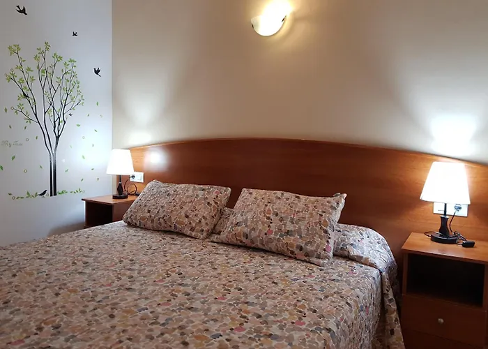 Hostal Mary - Adults Only 18 And Up
