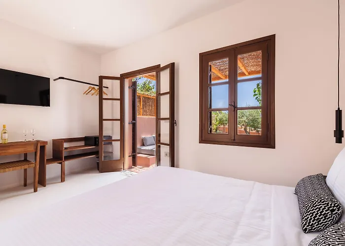 Akre Hotel - Designed For Adults